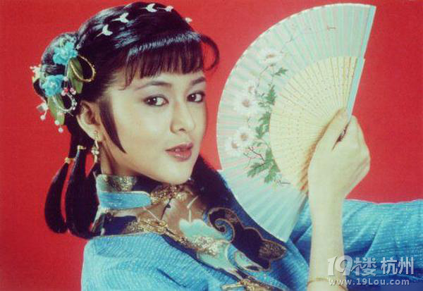 曾华倩邵美琪80年代女星美艳惊人