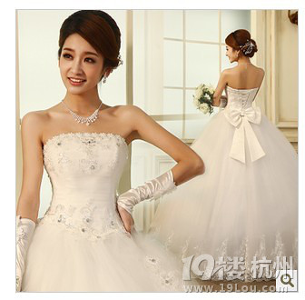 转4套结婚礼服、婚纱等