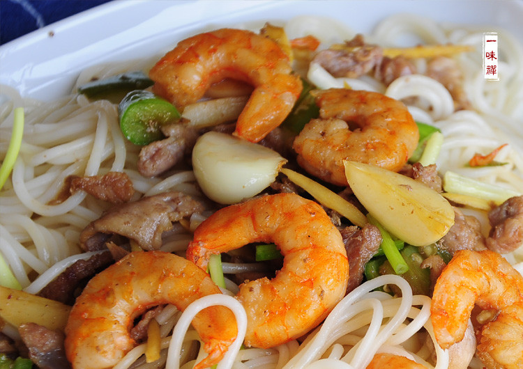 【海鲜拌面】