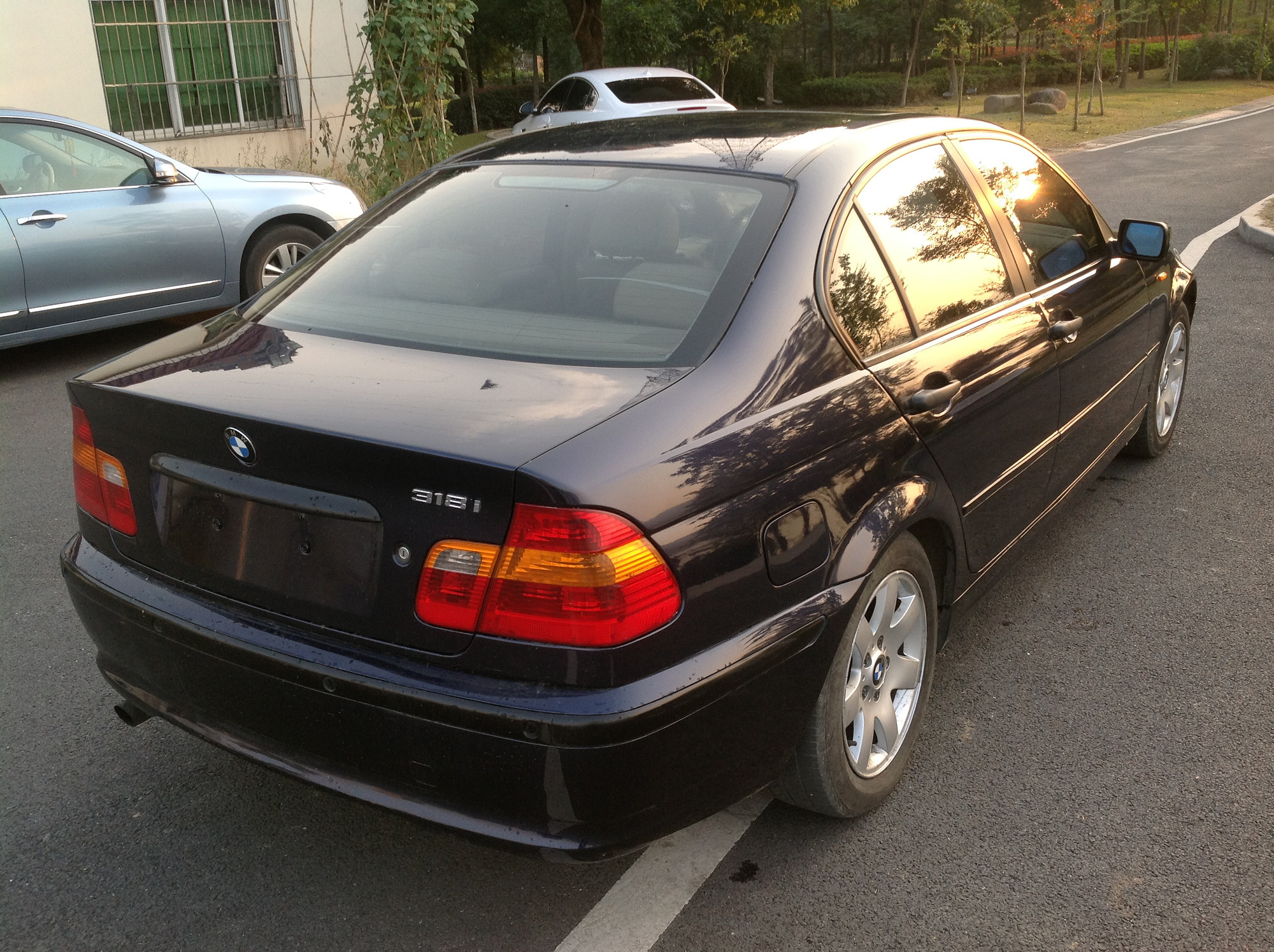 05款运动版宝马3系只需几万块]