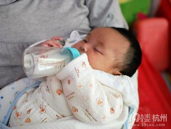 宝宝换奶粉怎么换？