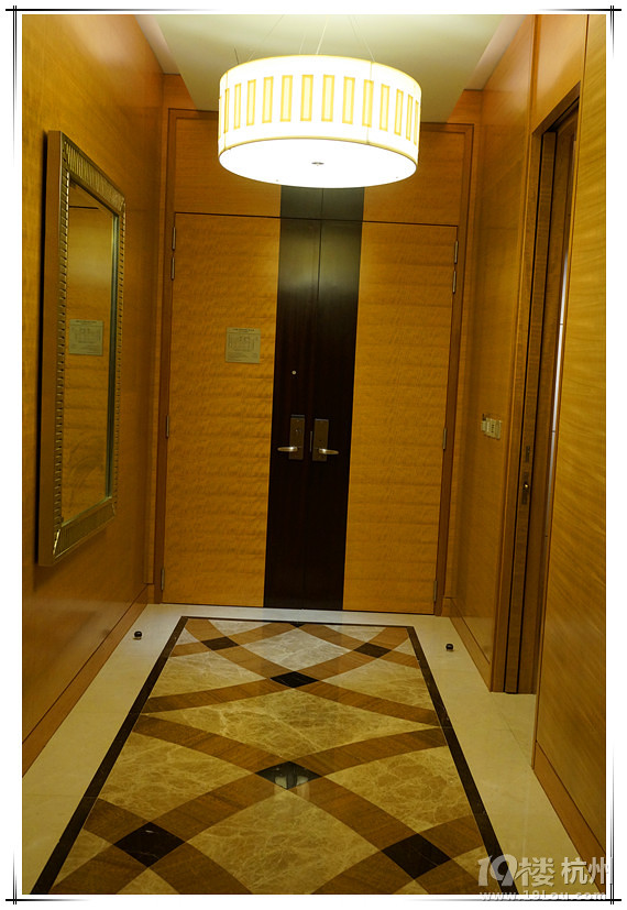 СС2013 ""l(f)F(xin)(i)֮áSingapore