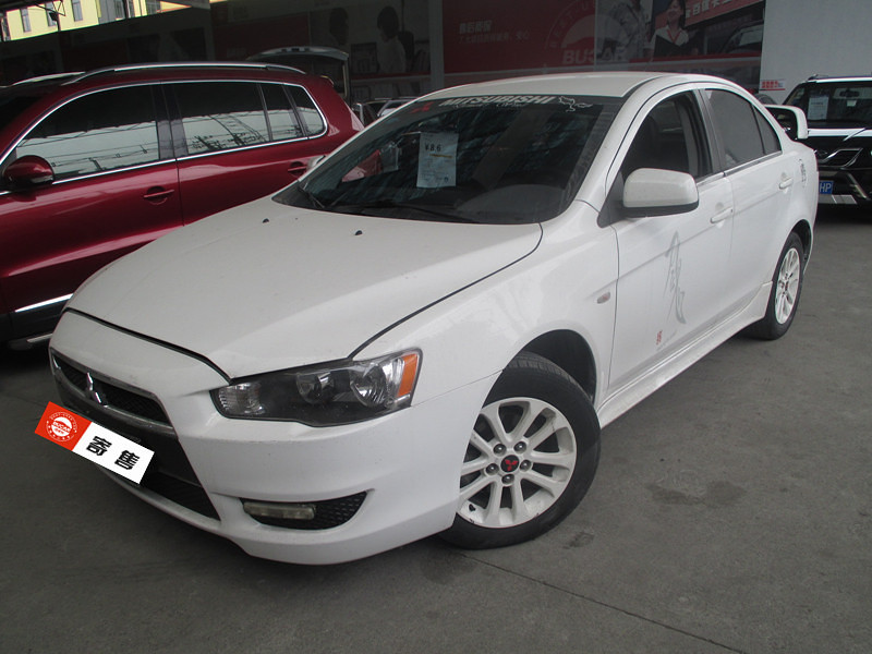 三菱翼神2.0手动档白色