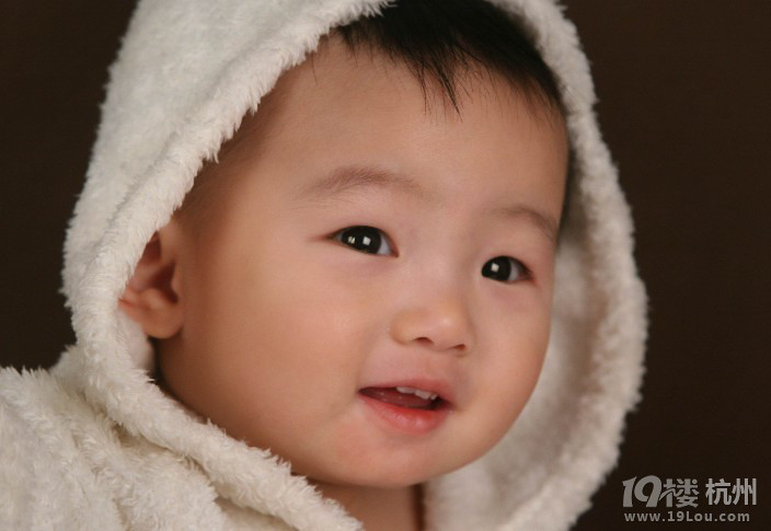 给孩子起个好名字-婴儿期(1-12个月)-孩爸孩妈
