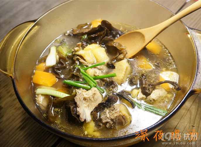 【深夜食堂】+深夜鸡汤 + 鲜奶油蛋糕