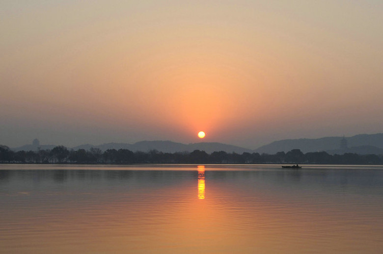 西湖日出-边走边拍-手机随手拍-杭州19楼