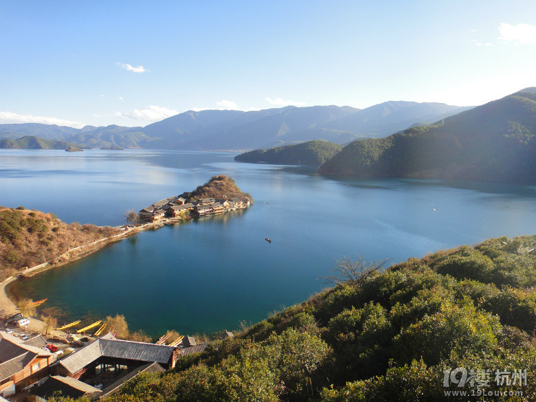 瀘沽湖全景