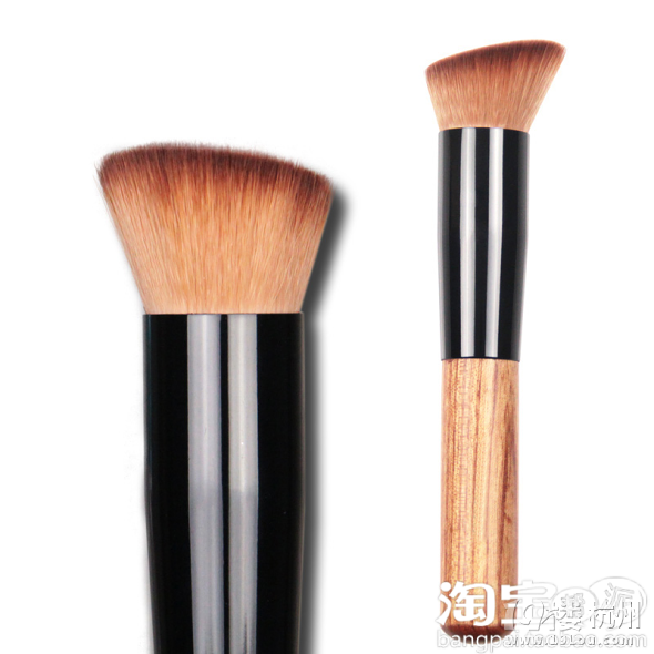 网购了化妆刷来分享经验！有兴趣的童鞋看一看~  