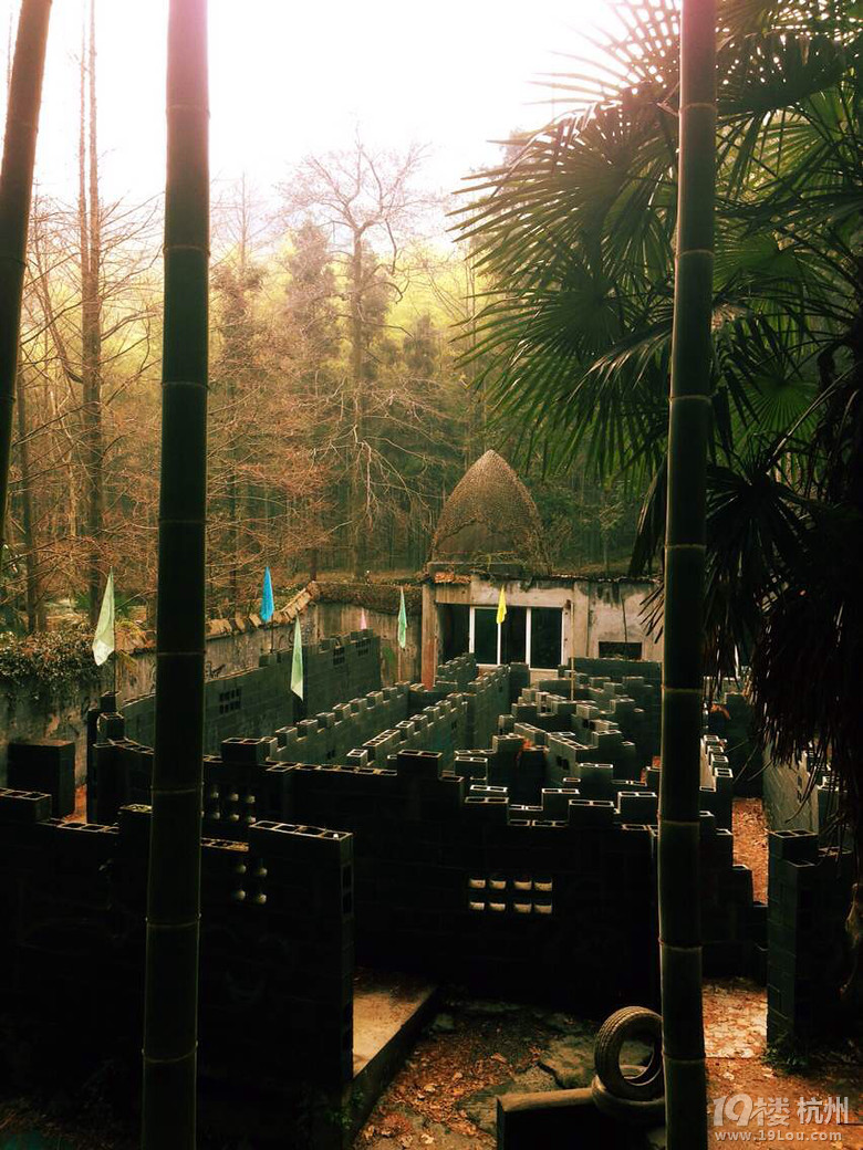 8年退役特种兵当真人cs教练,给您一种真正的部