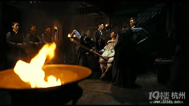 【高清图解电影】《宫女》韩国奢丽后宫惊悚微