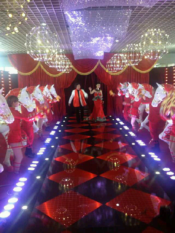 艳丽的舞台,灿烂人生!