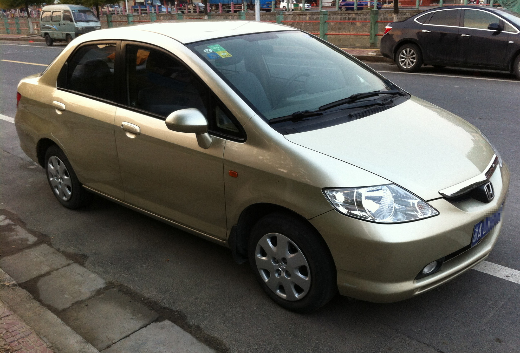 本田飞度 2004款 三厢1.3 cvt转让