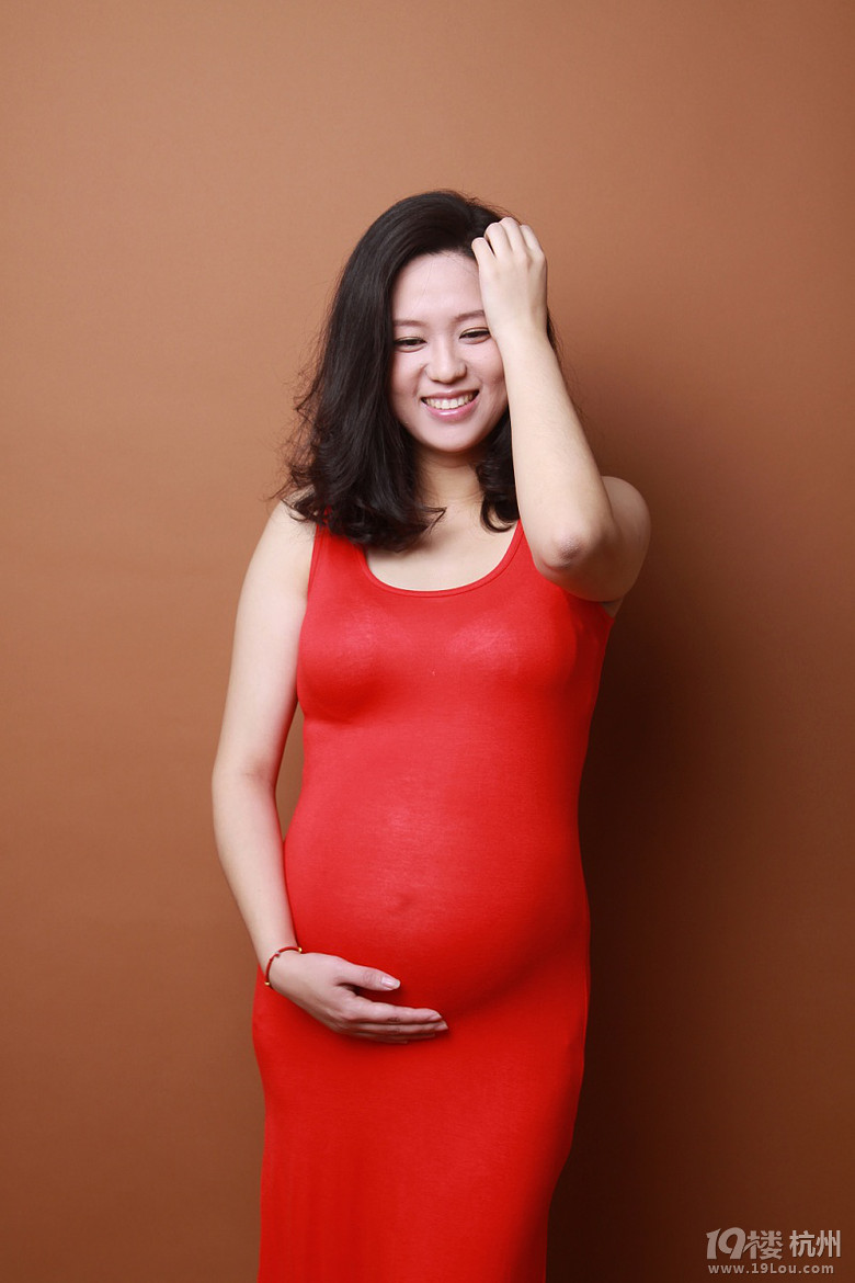 肚子最大的孕妇自拍图片