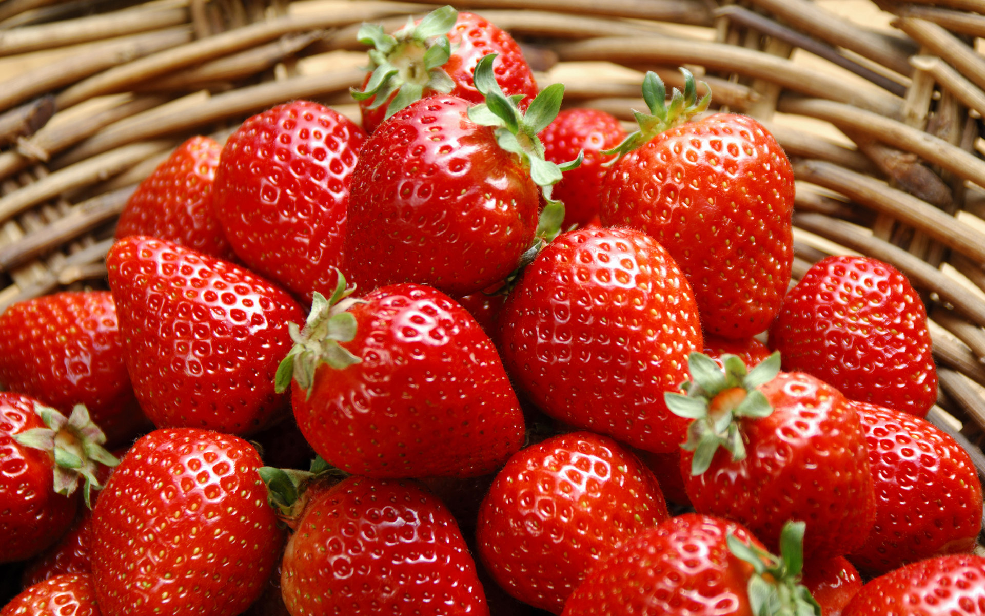 又到吃草莓的季节啦!