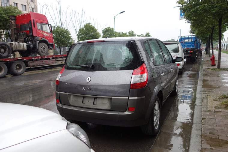 04款雷诺风景2.0豪华型