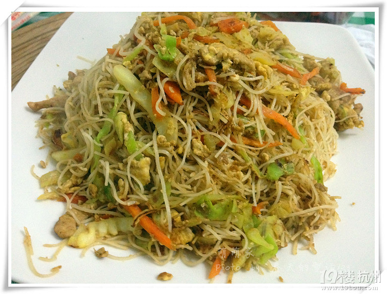 【萌萌家】晚飯也可以變個(gè)花樣——東陽(yáng)米粉干