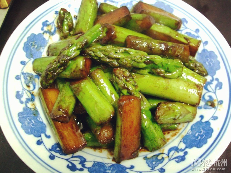 【小帥の瞎折騰】看材料猜晚飯-全部猜對(duì)是真愛(ài)!答案已公布!!