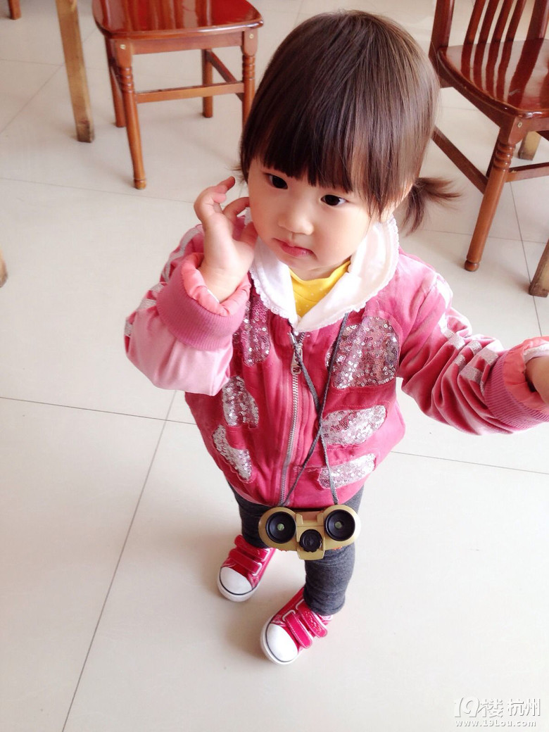 空气还是乡下的好,继续奔跑吧,赵小妞!