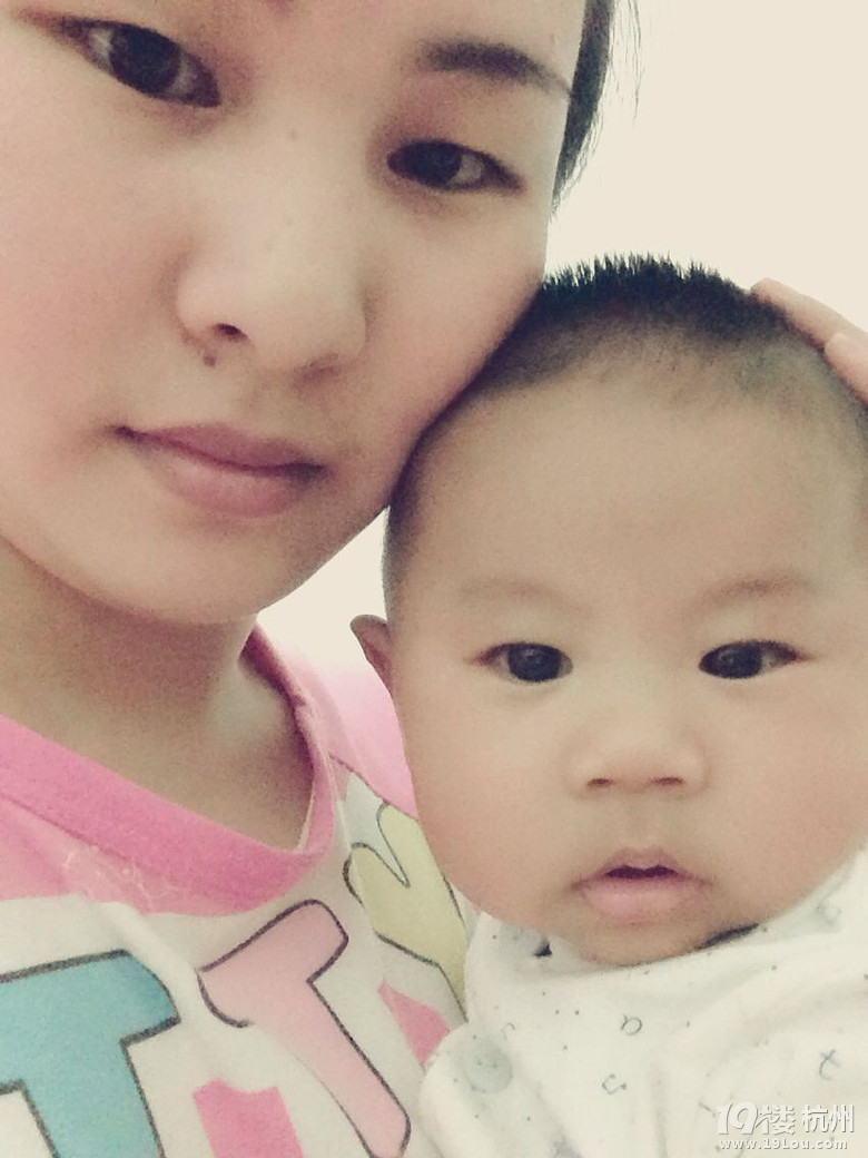 《爱我你就亲亲我》口口,麻麻爱你!