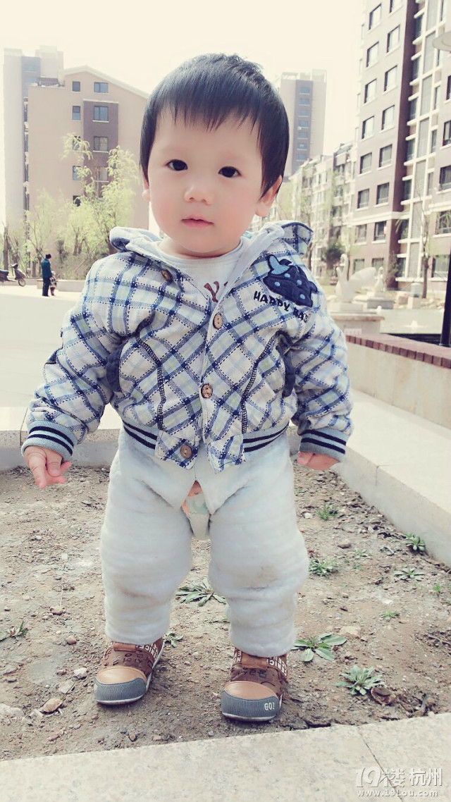 我外甥越长越秀气了