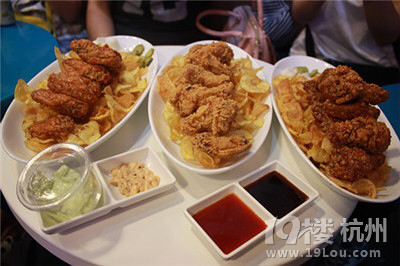 酒香不怕巷子深~高沙學(xué)林街有家韓國(guó)waker炸雞店!