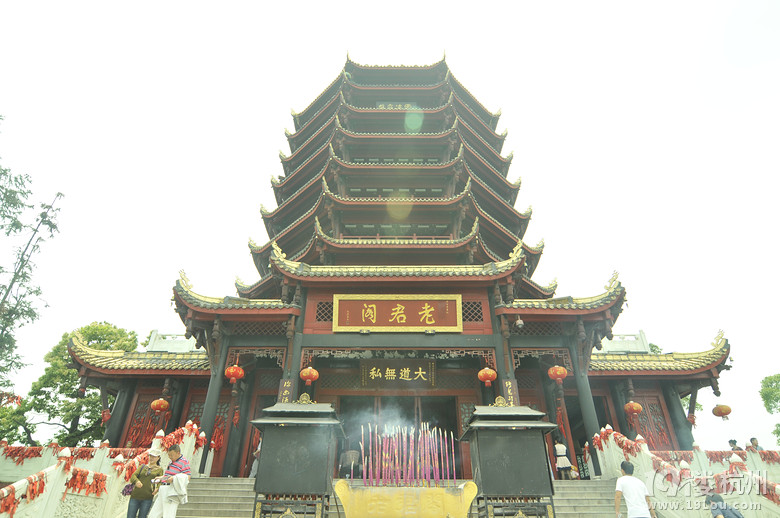【我的畢業(yè)旅行】男男激情8天體驗(yàn)火辣辣的成都！