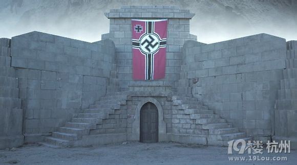 图解电影《地心的纳粹》,丧尸血腥狗血剧情(完