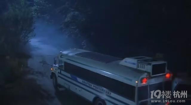 图解电影《致命弯道3》,森林中的食人狂魔(完