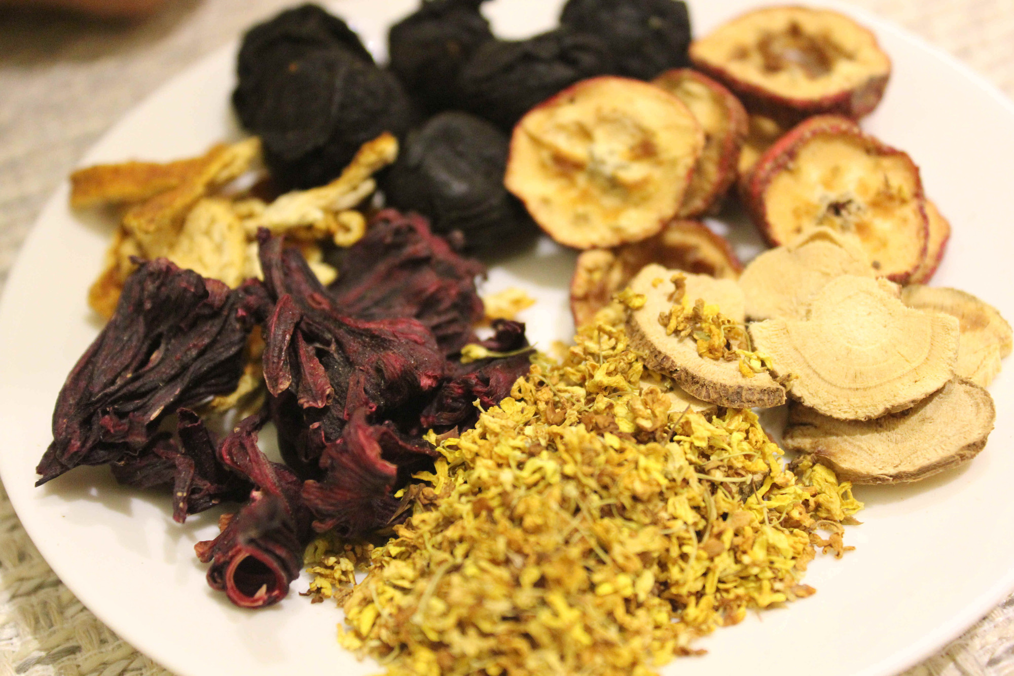 小承气汤配合中药穴位贴敷治疗中风后便秘的临床观察