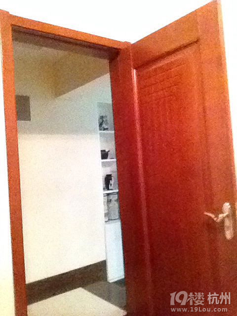 请问在家里怎么练引体向上?中考体育必考-小升