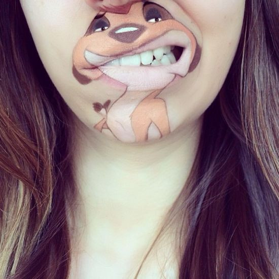 大嘴巴也出彩,英国妹子的创意唇妆