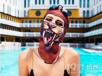 中国大妈防晒面罩“脸基尼”登法国时尚杂志