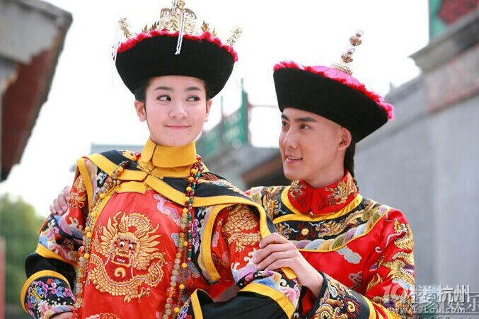 求购五阿哥和小燕子结婚礼服