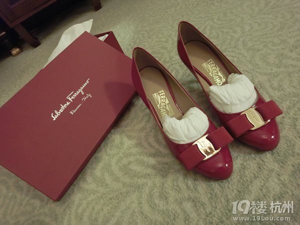 ܴĽЬ{٣longchamp ǰُʳ