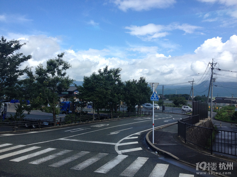 【和你在一起】魅力日本游—蓝天草原火山温泉（有图有真相）