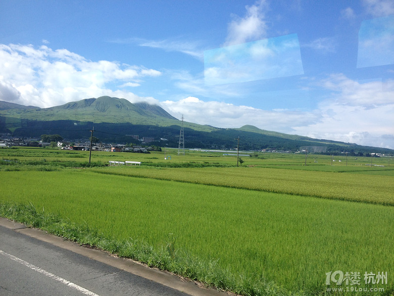【和你在一起】魅力日本游—蓝天草原火山温泉（有图有真相）