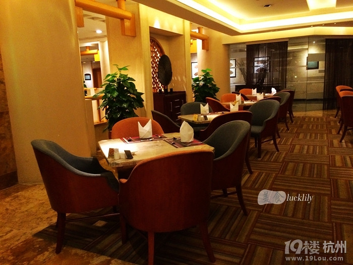 【5隊(duì)】 港式茶餐廳—— 云天閣VS九龍巴士VS鳳緣家
