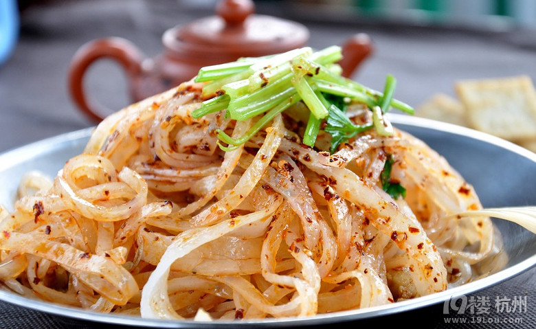量足色重东北菜