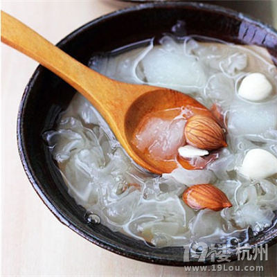 秋日美容润燥秘籍——6种养生水果羹食谱大收罗
