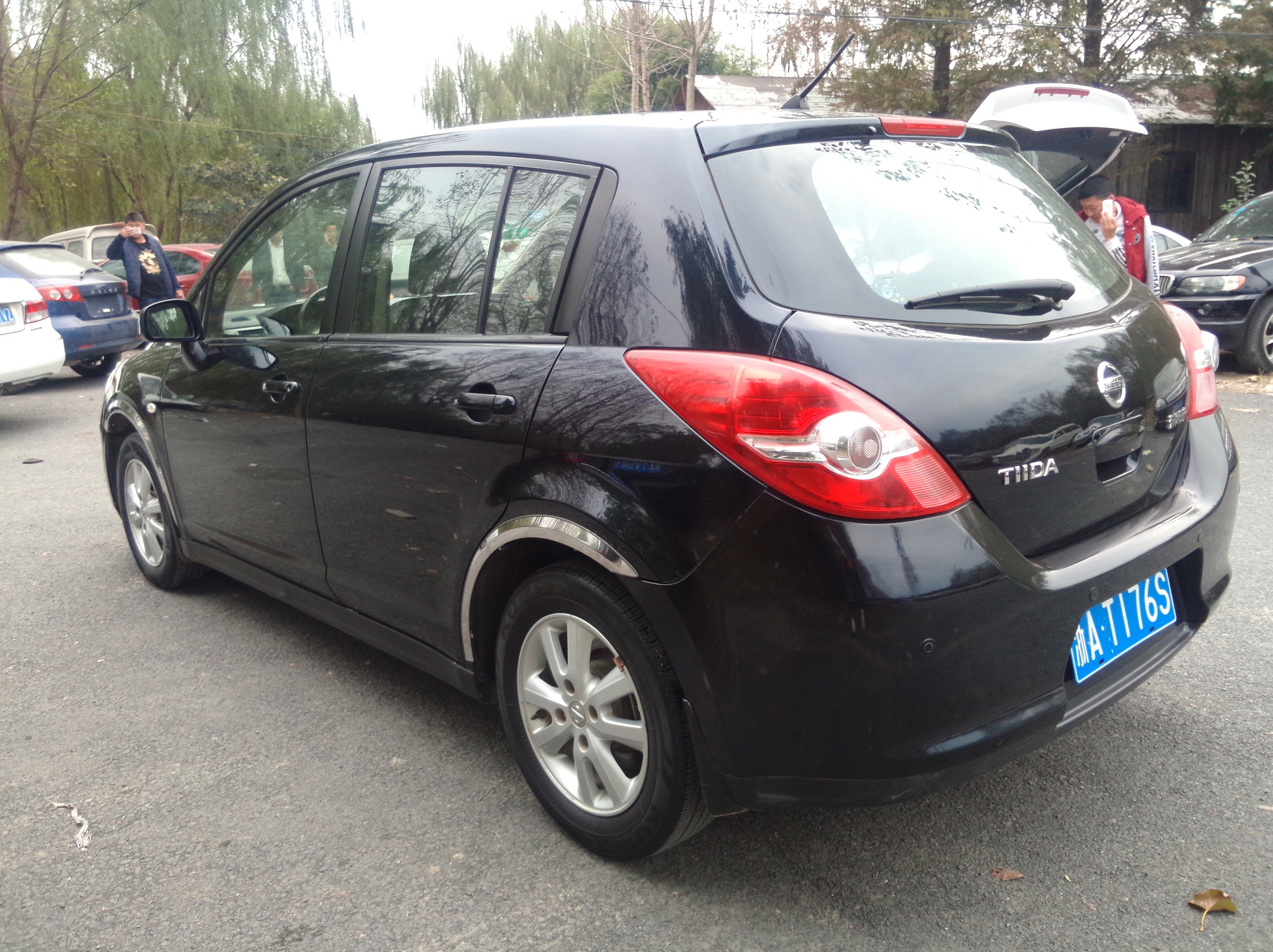 低价急转11年尼桑骐达