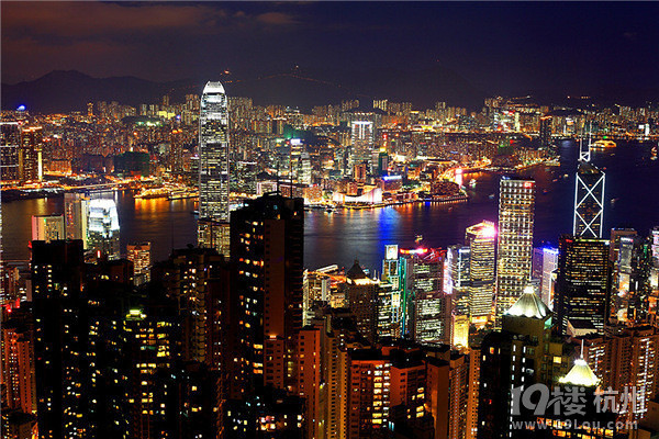 只怪這里的夜晚太過(guò)迷人,最美夜景城市排名!