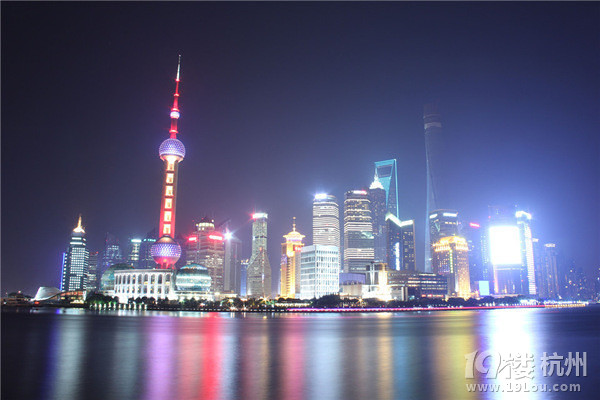 只怪這里的夜晚太過(guò)迷人,最美夜景城市排名!