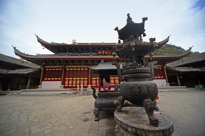 始建于唐朝的浙江天台高明寺