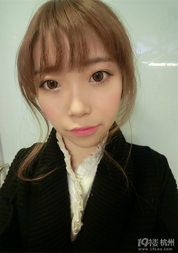  ★★★十分鐘快速打造韓式妝容★★★