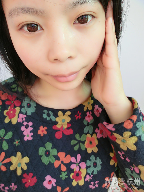 【圣誕妝容穿搭】年底聚會扎堆 排隊吸晴妝容