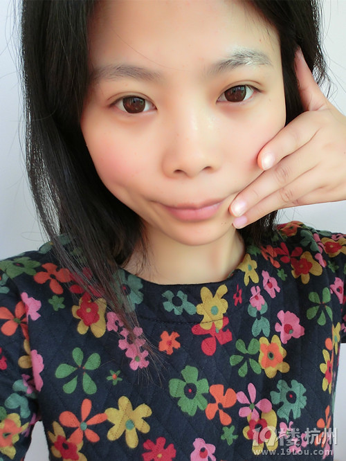 【圣誕妝容穿搭】年底聚會扎堆 排隊吸晴妝容