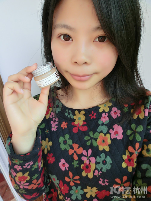 【圣誕妝容穿搭】年底聚會扎堆 排隊吸晴妝容