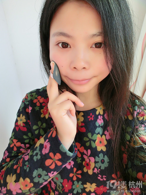 【圣誕妝容穿搭】年底聚會扎堆 排隊吸晴妝容