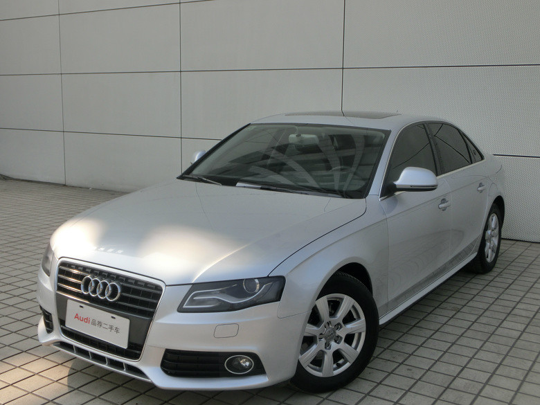 售11年6月 奥迪a4l 银色 2.0t舒适型