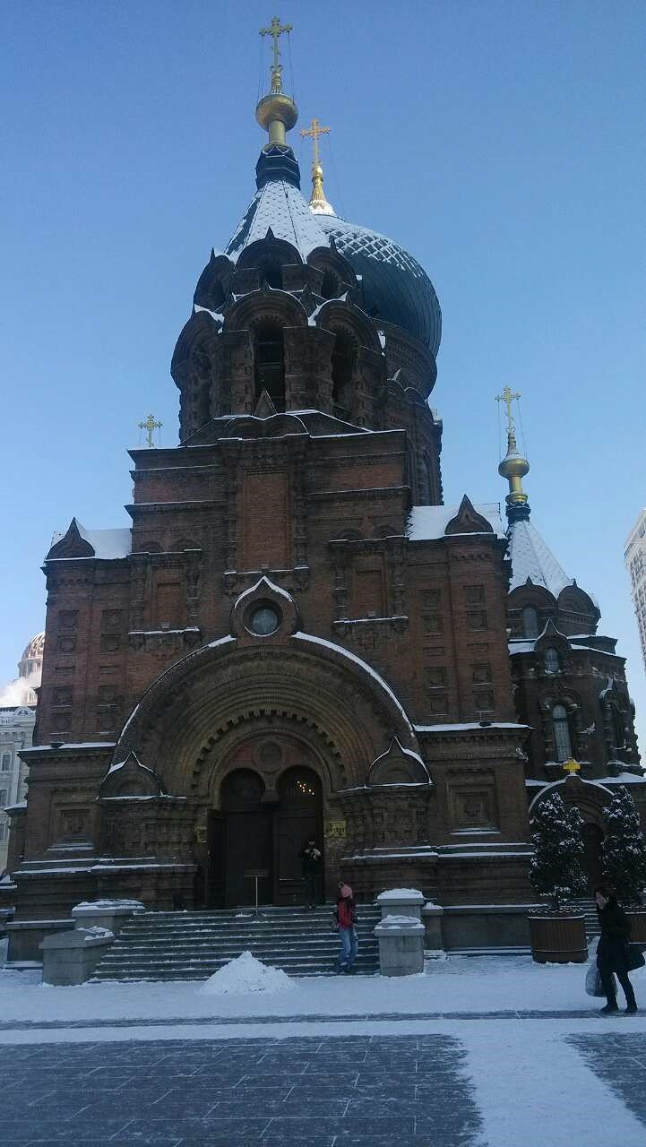 开着指南者去滑雪 展现火辣热情
